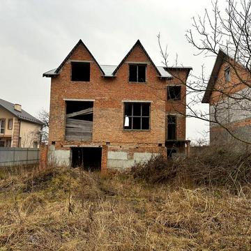 Незавершене будівництво с.Добрівляни (1км. до м. Стрий)