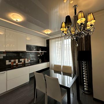 Дмитрівська вул., 75
