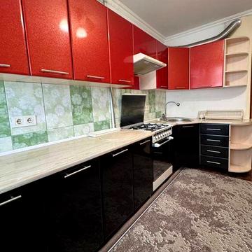 Здам 3-кімн квартиру на Бульварі