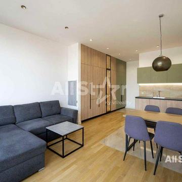 Оренда 2к квартири у Києві, Богдана Хмельницького вул. 58А Без комісії