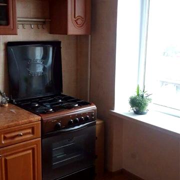 Степана Васильченка вул., 3