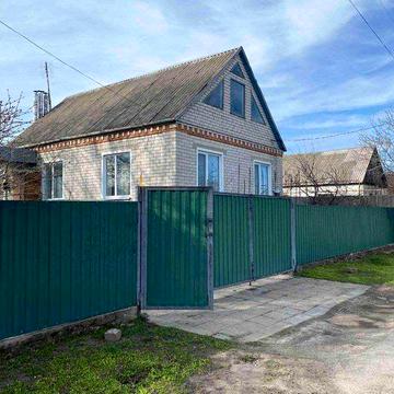 Продається будинок в смт Магдалинівка зі всіма зручностями.