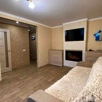 Тепла і затишна 2к квартира в центрі міста