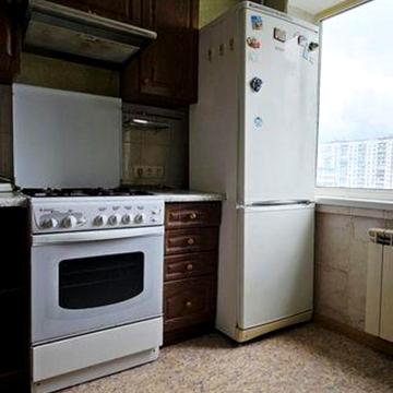 Героїв полку "Азов" вул. (Маршала Малиновського), 32