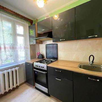 Василя Стуса вул., 21