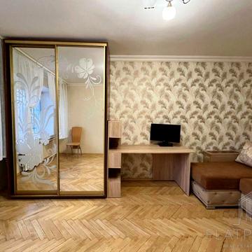 Голосіївський просп. (40-річчя Жовтня), 84