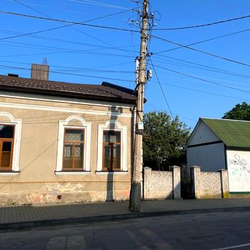 Героїв України вул.