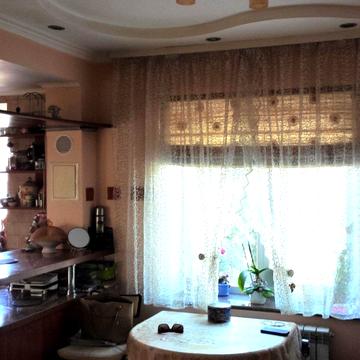 Стрілецька вул. (Червоноармійська), 1
