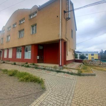 Бульвар Героїв Крут, 4ж