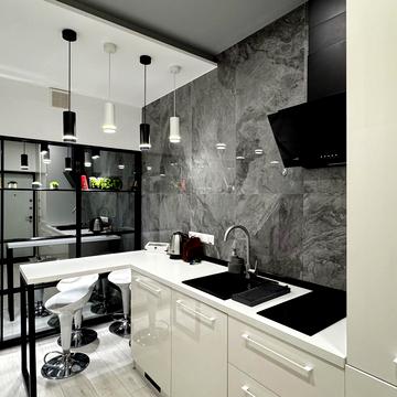 Чорноморська вул., 9