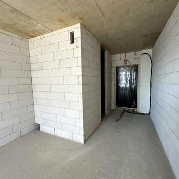 Романа Левицького вул., 10а