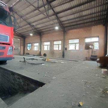 Героїв-земляків вул., 70