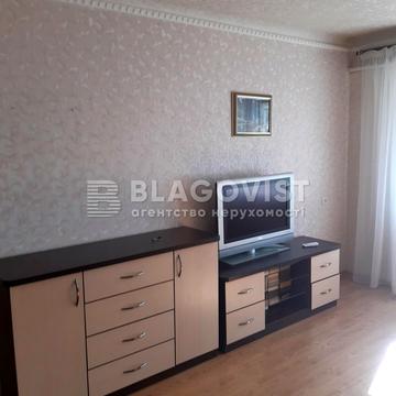 Святослава Хороброго вул., 8