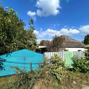 Гарна ділянка з будинком в місті / розглянемо пропозиції по ціні