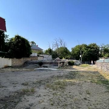 Валерія Самофалова вул. (Каманіна), 1б