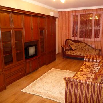 Драгоманова вул., 6/1