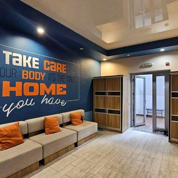 Бельведерська вул., 25