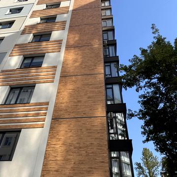 Юліана Целевича вул., 4-В