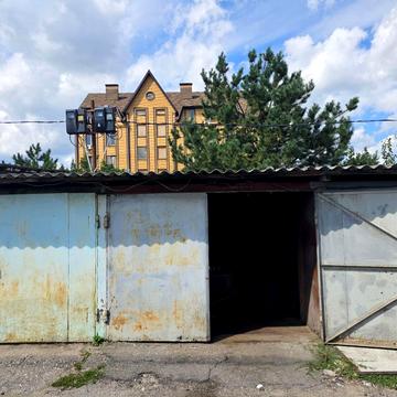 Тараса Редькіна вул. (Пєшкова), 1