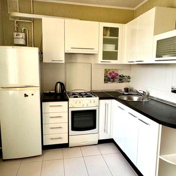 Простора квартира по вул. Новопричистенська 82