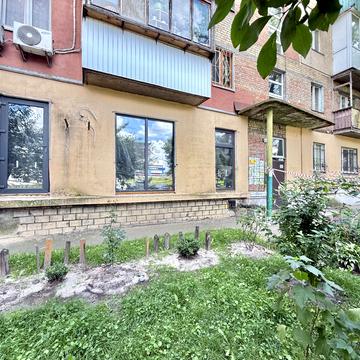 Сулеймана Стальського вул., 4