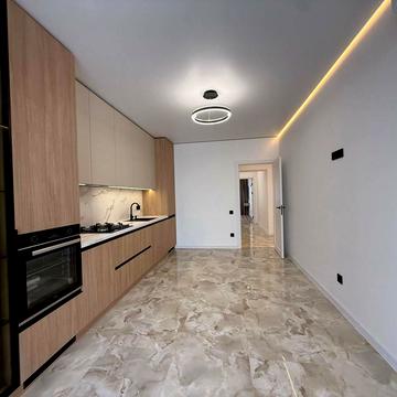 Миру вул., 56