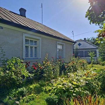 Продаж гарного доглянутого будинку