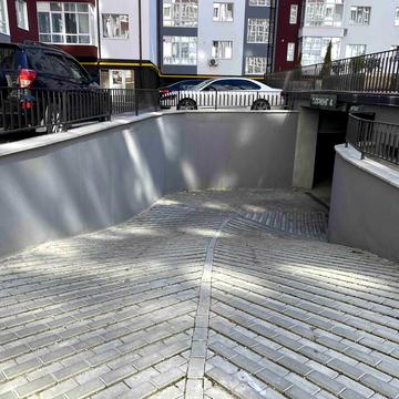 Височана вул., 18