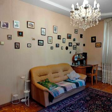 Тараса Кузьміна вул., 22