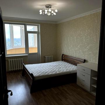 Феодосійський пров., 12