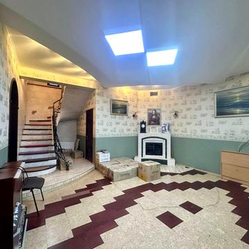 Капітана Кузнєцова вул., 67