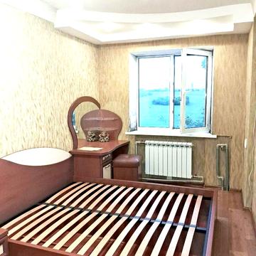 Нікопольська вул., 30
