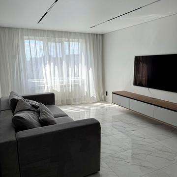 Збройних Сил України вул. (Інтернаціоналістів), 45