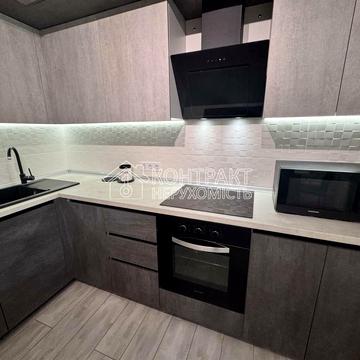 Миру вул., 59