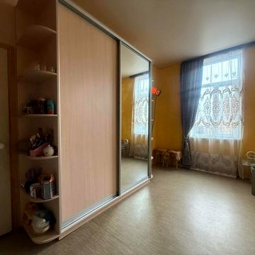 Шведська вул., 1