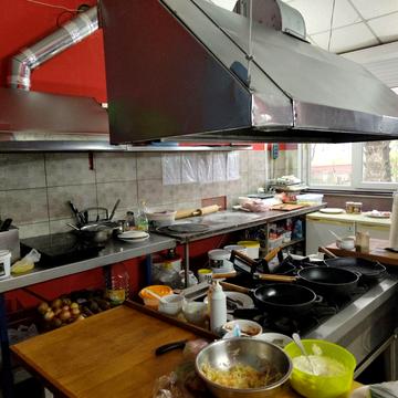 Київська вул., 1