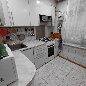 Продається 2-кім квартира в Хортицкому районі.