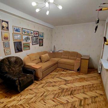 Продається 2-кім квартира в Хортицкому районі.