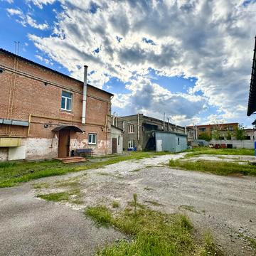 Біологічна вул., 4