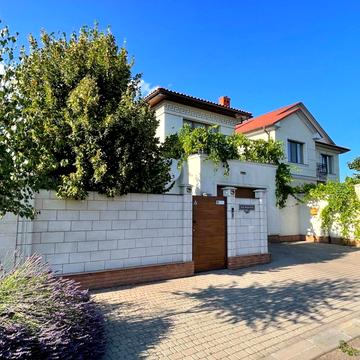 Берегова вул.