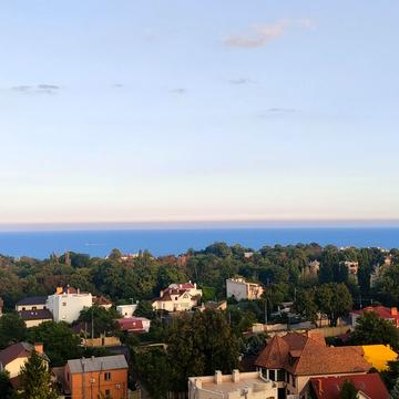 Львівська вул., 15б