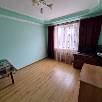 Зубрівська вул., 28