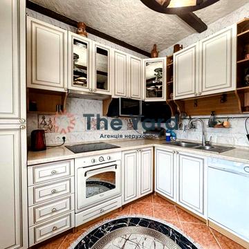 Продаж 2кім.кв.Харківське шосе.вул .Ревуцького 4