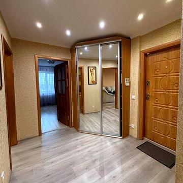 Продам 3 к. кв вул. Космонавтів