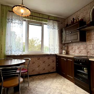 Наталії Ужвій вул., 4