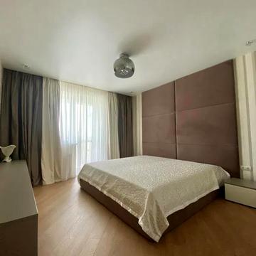 Патріарха Мстислава Скрипника вул., 48