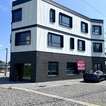 Павла Глазового вул. (Олега Кошового), 1