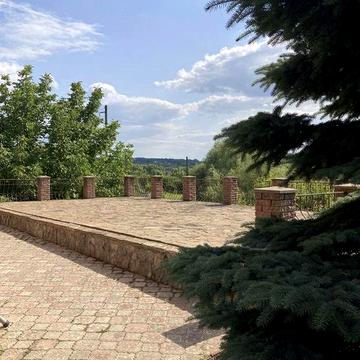 Продам шикарний будинок у мальовничому та екологічно чистому селищі Ви