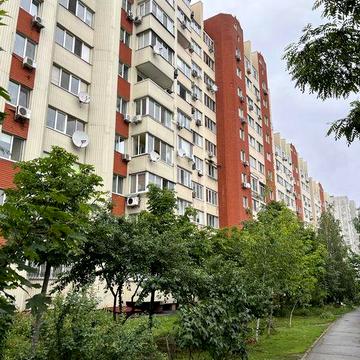 Аренда  2 км квартиры низкий этаж есть бомбоубежище без комиссии !
