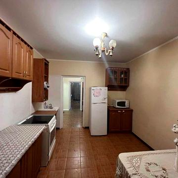 1 комн Лисковская 12 Большая 51.3квм Холл 2 Лоджии Троещина 1эт из16